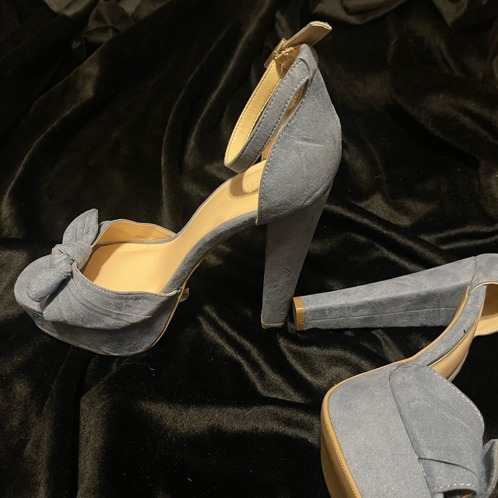 Get you some blue suede shoes!!!